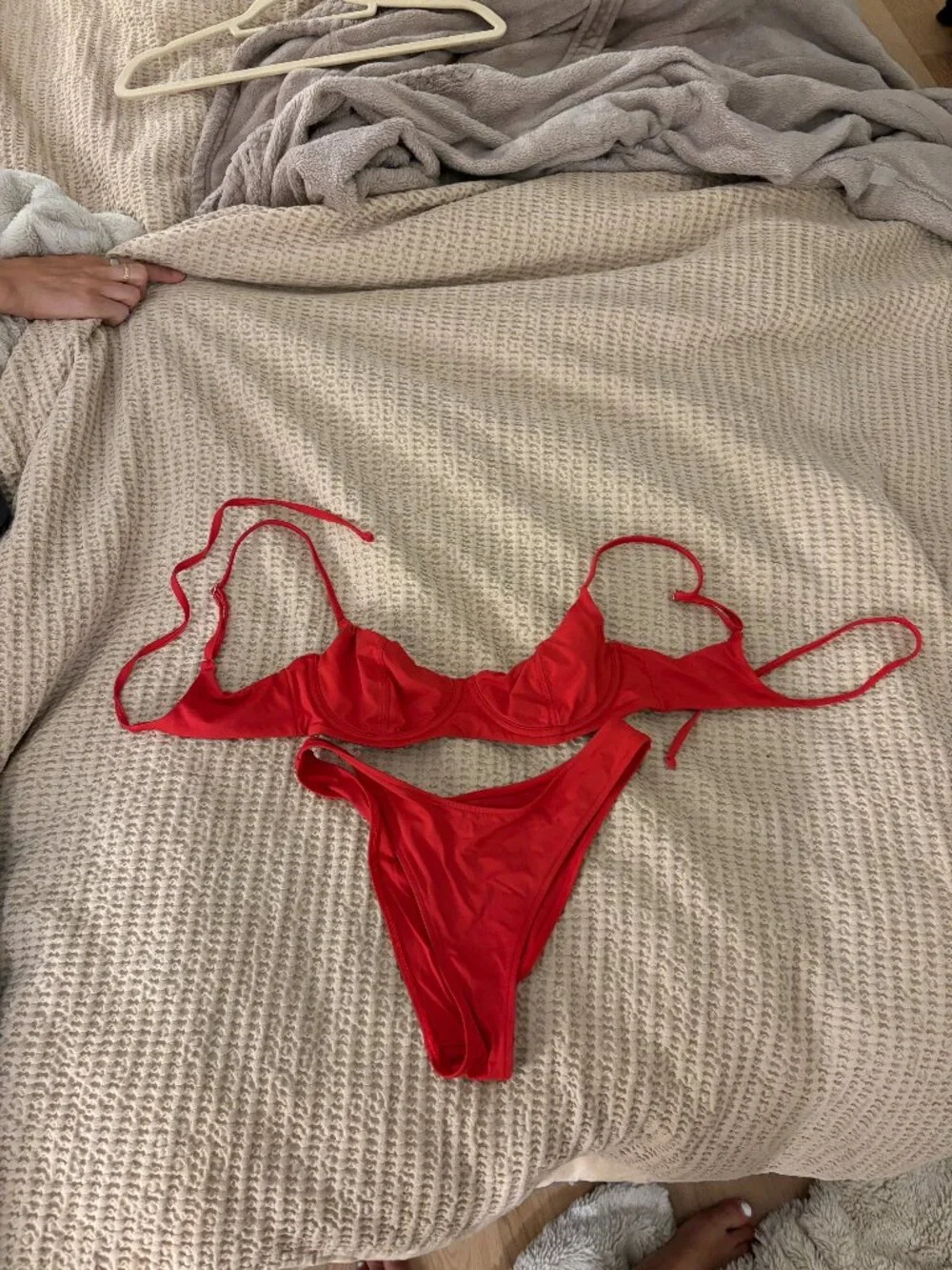 Red Frankies Bikinis Bikini Set Size Small